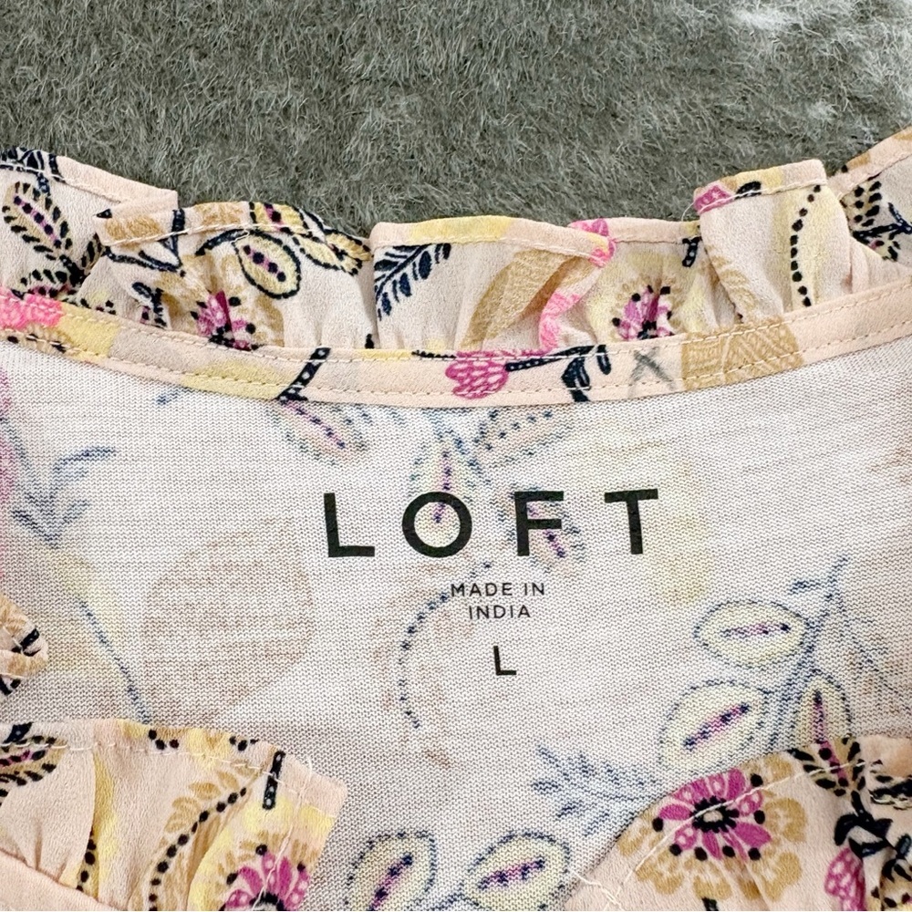 LOFT Floral Pintucked Ruffle Tie Neck Blouse Large - Picture 5 of 10